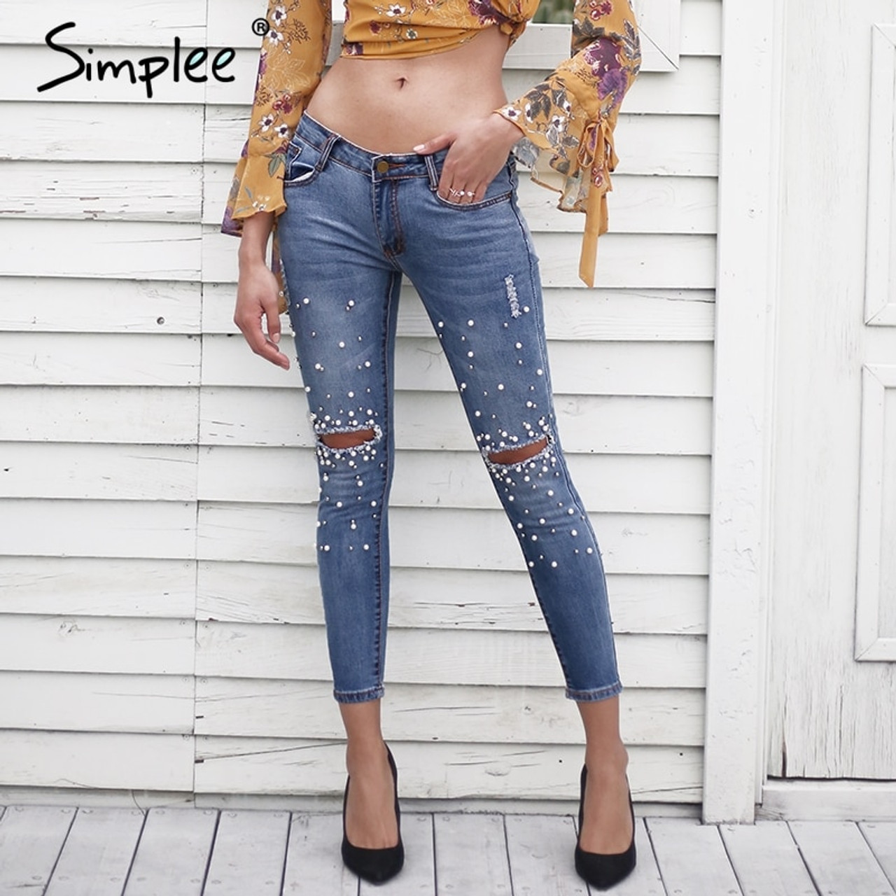 Ripped & Scratch Jeans in the size 32 for Women on sale | FASHIOLA INDIA