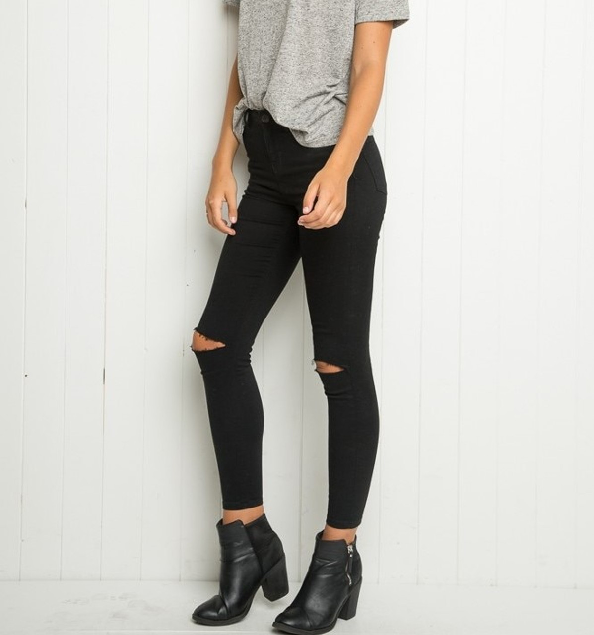 womens black ripped knee skinny jeans