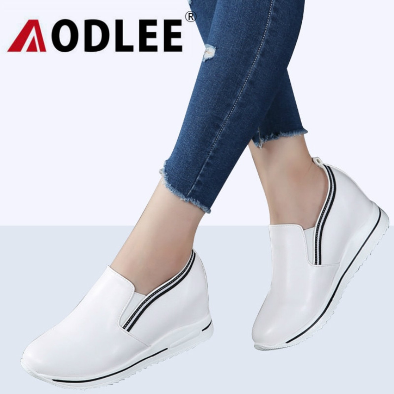 ladies flat casual shoes