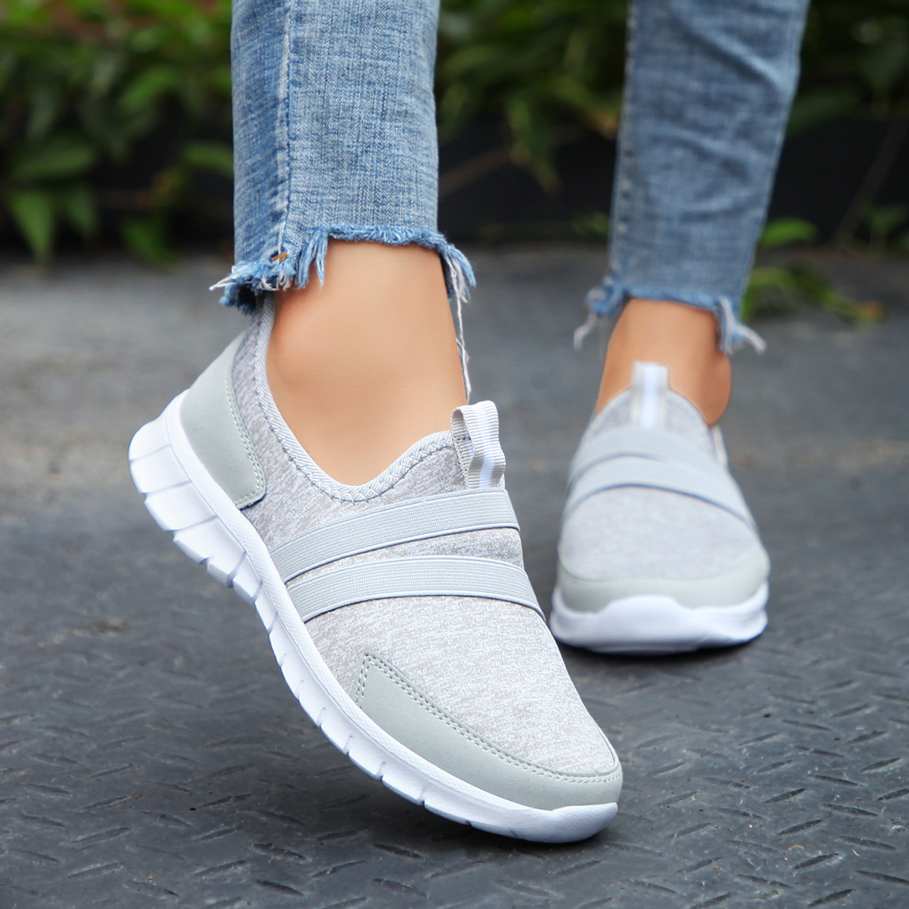 gray casual shoes womens