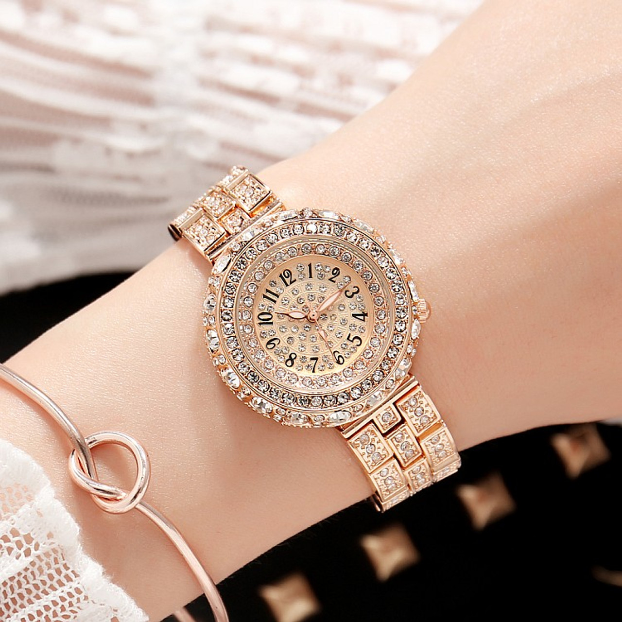 Gedi Fashion Elegant Luxury Crystal Gradient Color Dial Alloy Strap Ladies  Bracelet Wristwatches Quartz Watch | Pretty watches, Gold watches women,  Quartz watch