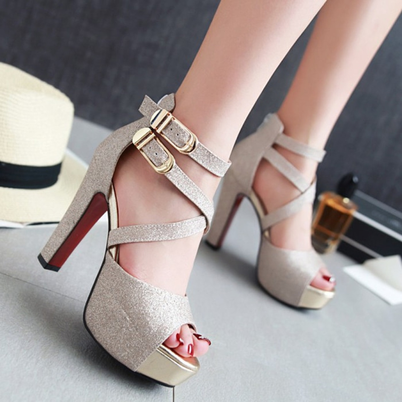 new fashion heel sandal