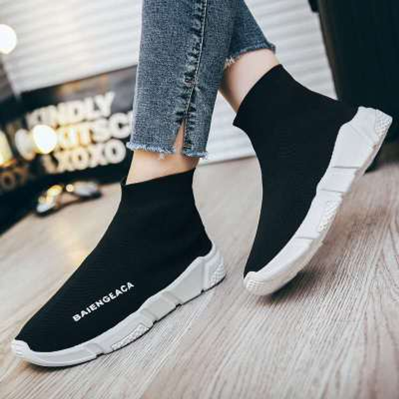 Classic Men Casual Light Weight Soft Fitness Gym Shoes Male Walking  Designer Tennis Sneakers - China Fabric Upper Sports Shoes and USA  Wholesale Sports Shoes price | Made-in-China.com