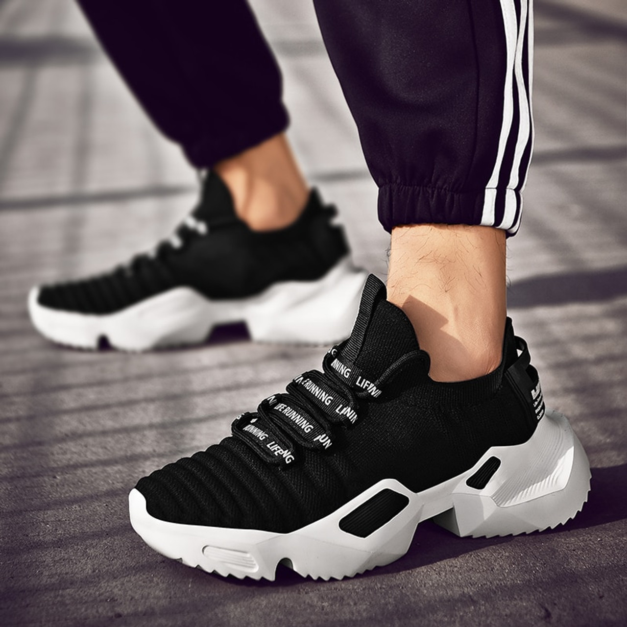 Men High quality White Sneakers Lace-Up 