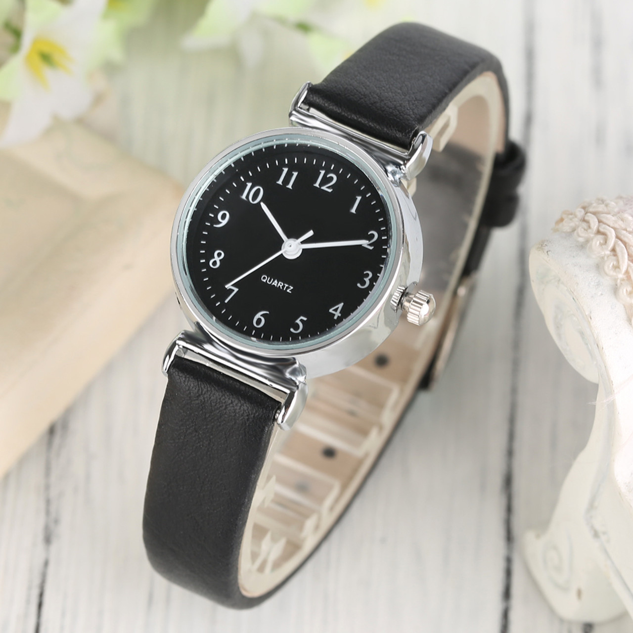 Spoo-Design | 36mm - Luxury Ladies Watch with Crystals and Stainless Steel  Bracelet in Black or Silver | Ladies wrist watch