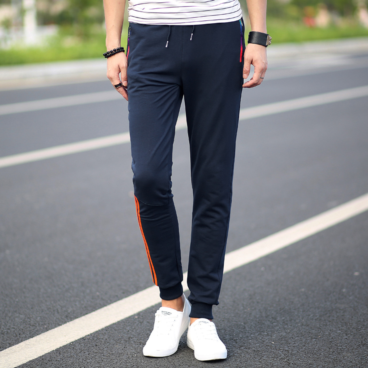 Buy Men Black Slim Fit Solid Casual Trousers Online - 818138 | Allen Solly