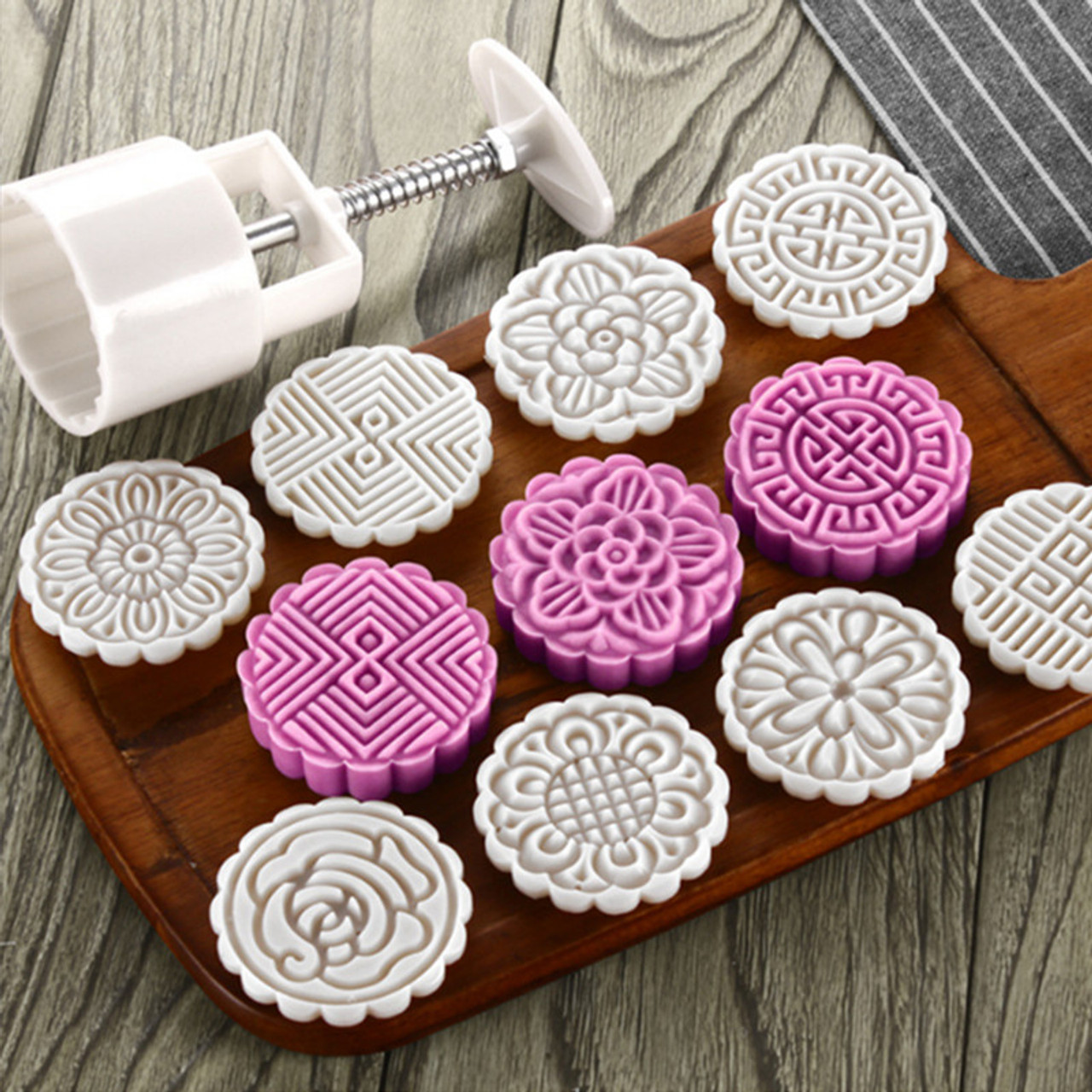 moon cake mold