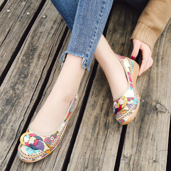 Lucyever 2018 Vintage Women Flats Shoes Ladies Round Toe Slip-On Flats Shallow Mouth Shoes Ethnic Soft Sole Embroidery Shoes  