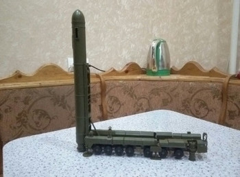 NEW Tools 1:72 Russia RT-2PM2 SS-27 Sickle B Topol M intercontinental ballistic missiles model kits MZKT-79221 Truck Car Toy