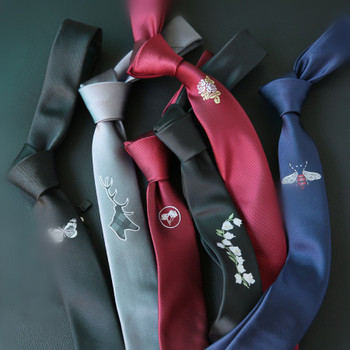 2019 Embroidered Black Red Positioning Tie Men's Embroidery Korean Version of The British Narrow 5CM6CM Trend Tie Accessories