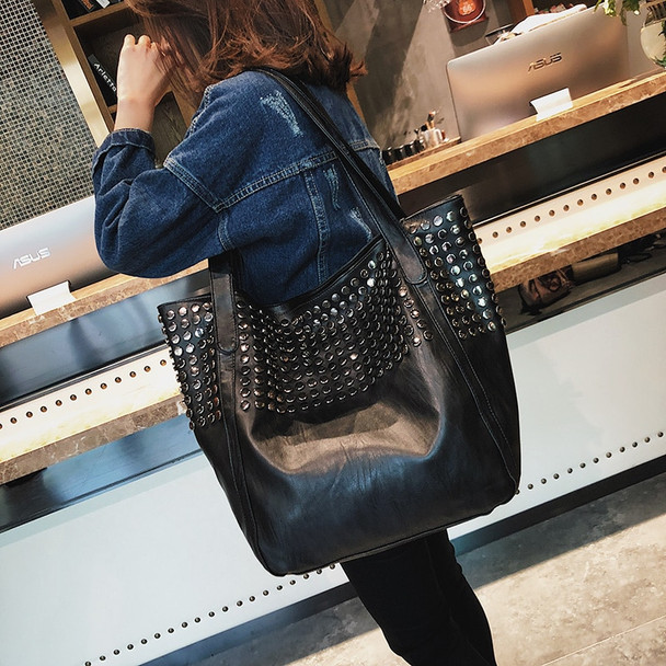 Celebrity Big Bag for Women 2018 Summer Shopper Bag Tote Rivet Large Capacity Soft Leather Casual Black Handbag Ladies Sling Bag