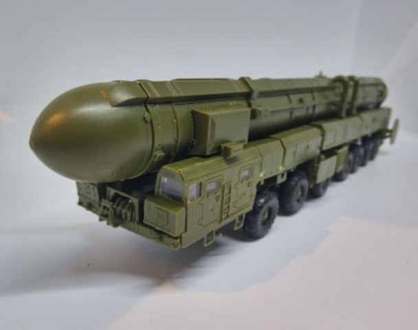 NEW Tools 1:72 Russia RT-2PM2 SS-27 Sickle B Topol M intercontinental ballistic missiles model kits MZKT-79221 Truck Car Toy