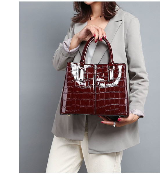 European Fashion Patent Leather Tote Bag 2019 Winter New Dress Women Shoulder Crossbody Bags Large Alligator Female Handbags European Fashion Patent Leather Tote Bag 2019 Winter New Dress Women Shoulder Crossbody Bags Large Alligator Female Handbags
