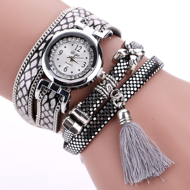 Duoya Brand Fashion Watch Women Classic Bracelet Silver Original Design Tassel Pendant Wristwatches Leather Vintage Quartz Watch