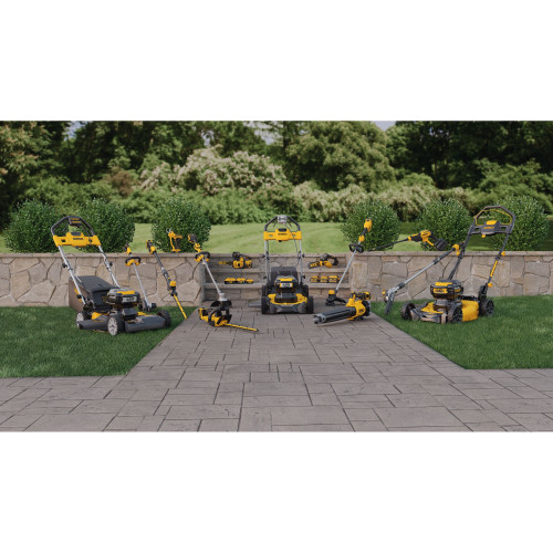 DeWALT_DCB210_2.jpg