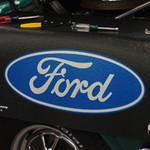 Ford Oval Fender Gripper