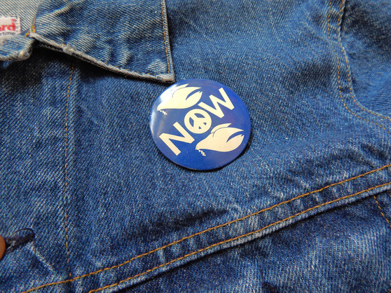 Vintage Peace Now Button