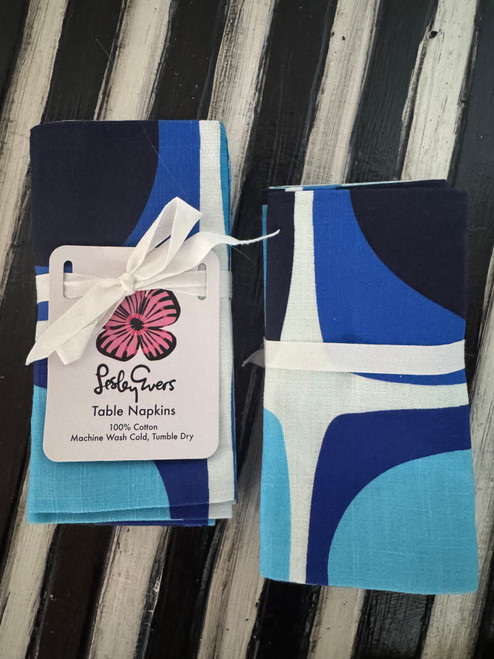 LE CLOTH NAPKINS - SET OF 4 JUMBO DOT TEAL, SEA BLUE, NAVY, WHITE