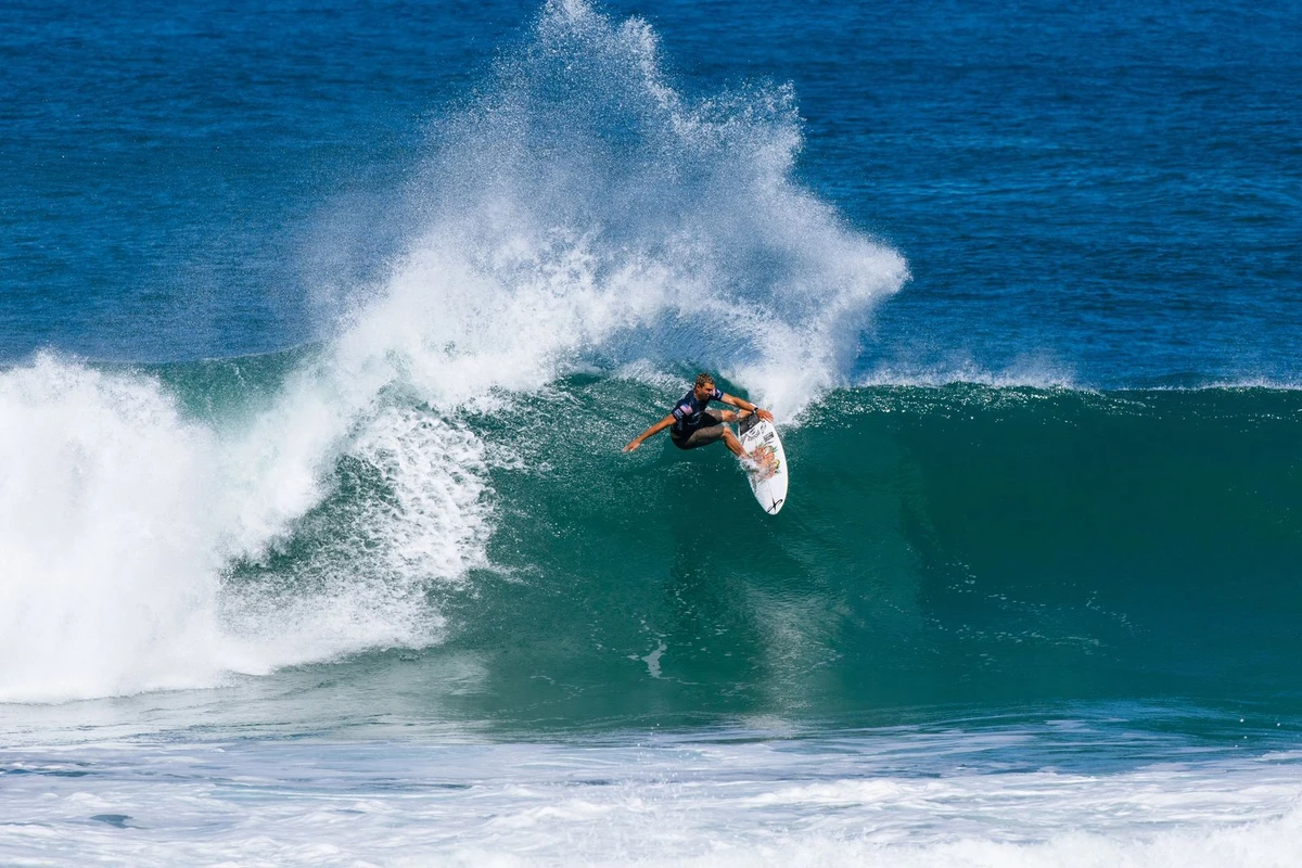 …Lost Formula-1 (F-1) surfboard – photo 3