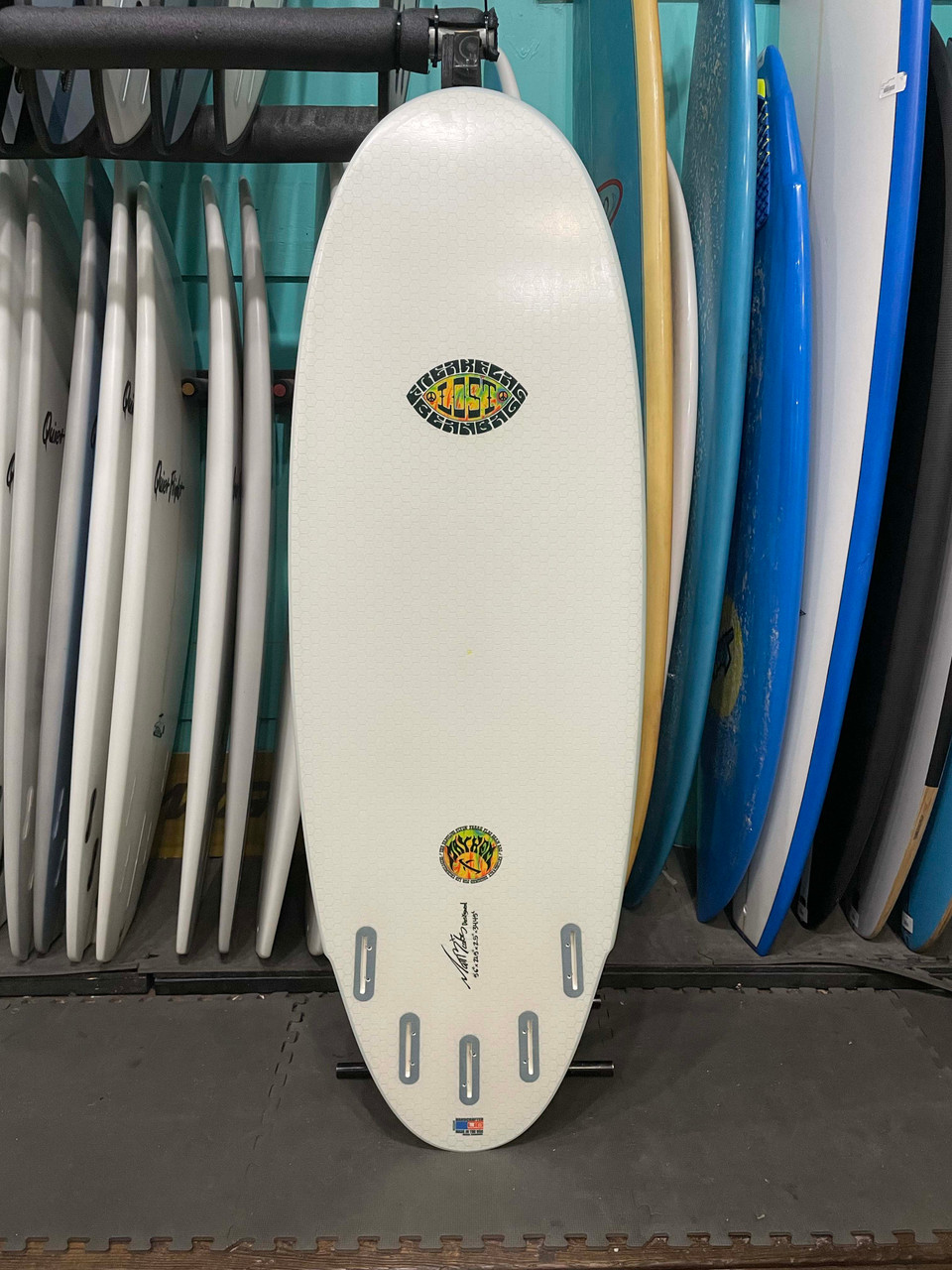 5'6 LOST LIBTECH FREAK FLAG BEAN BAG SURFBOARD (05232249) Catalyst