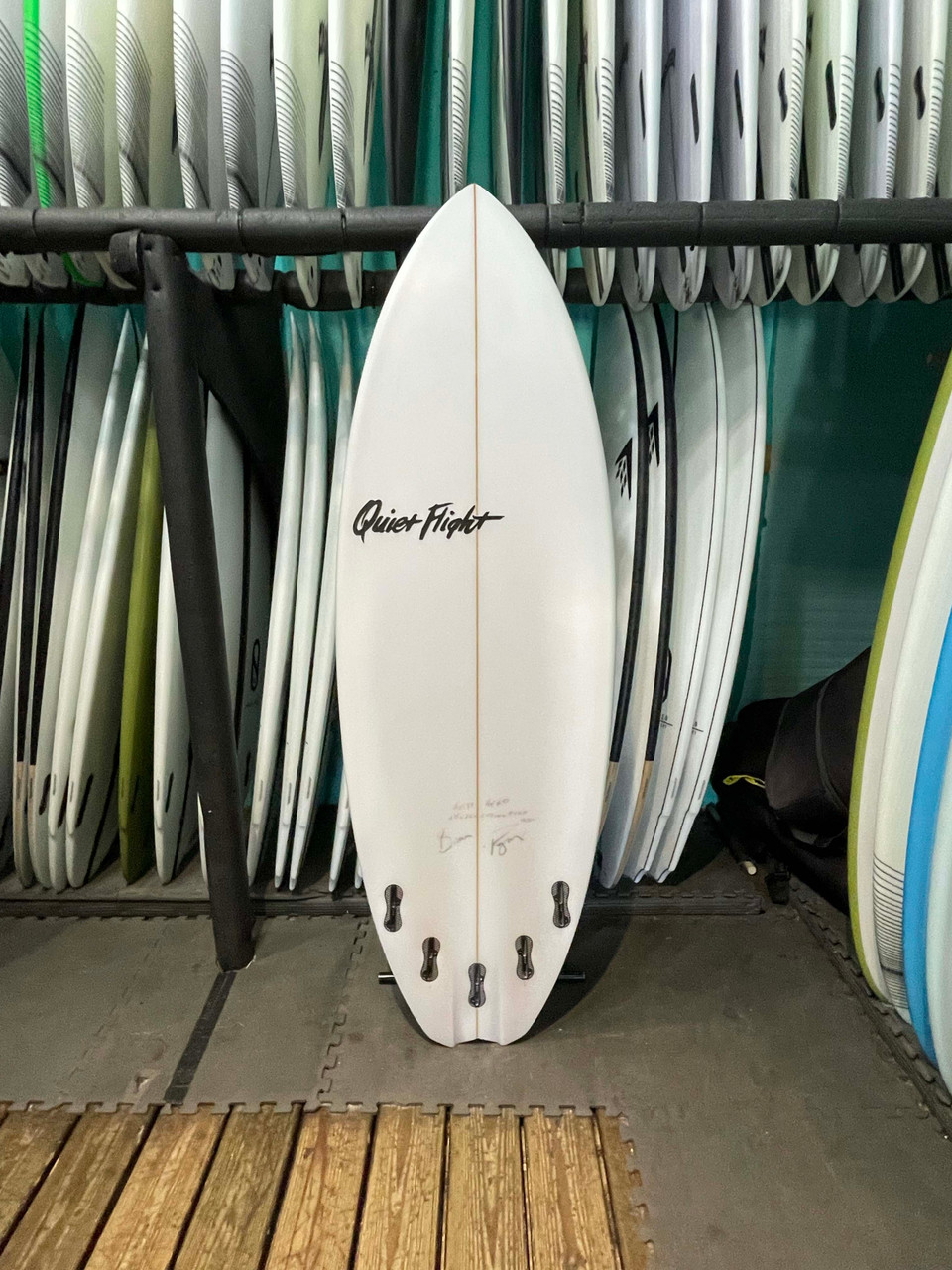 6'0 QUIET FLIGHT ANTI HERO SURFBOARD (61671) Catalyst