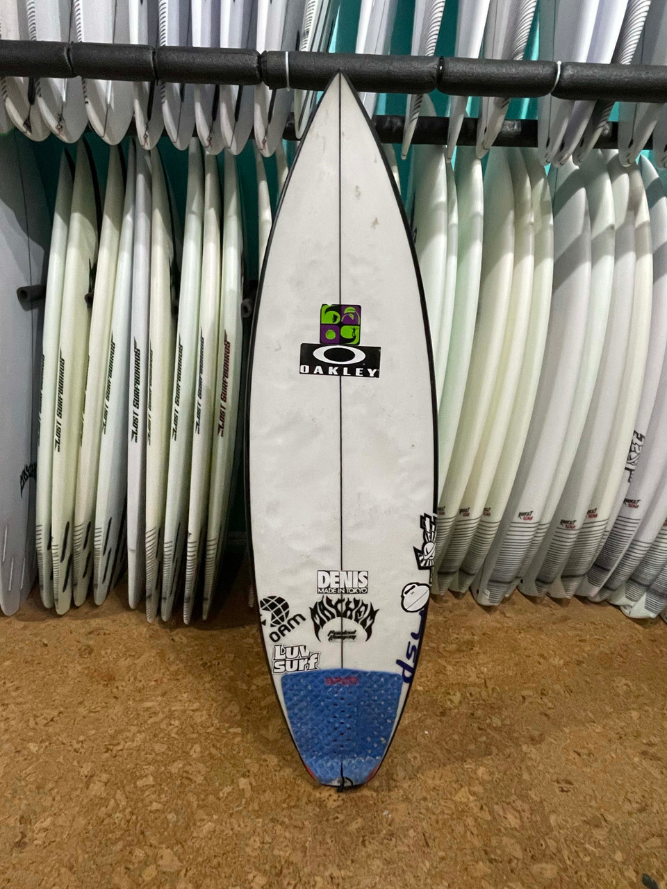 デッキパッチリーシュストリングサーフボード ショート PRESENCE SURFBOARDS 5’5”