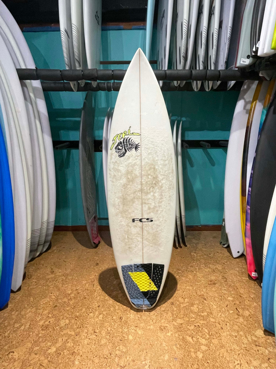 5'10 JERI USED SURFBOARD (365783) Catalyst