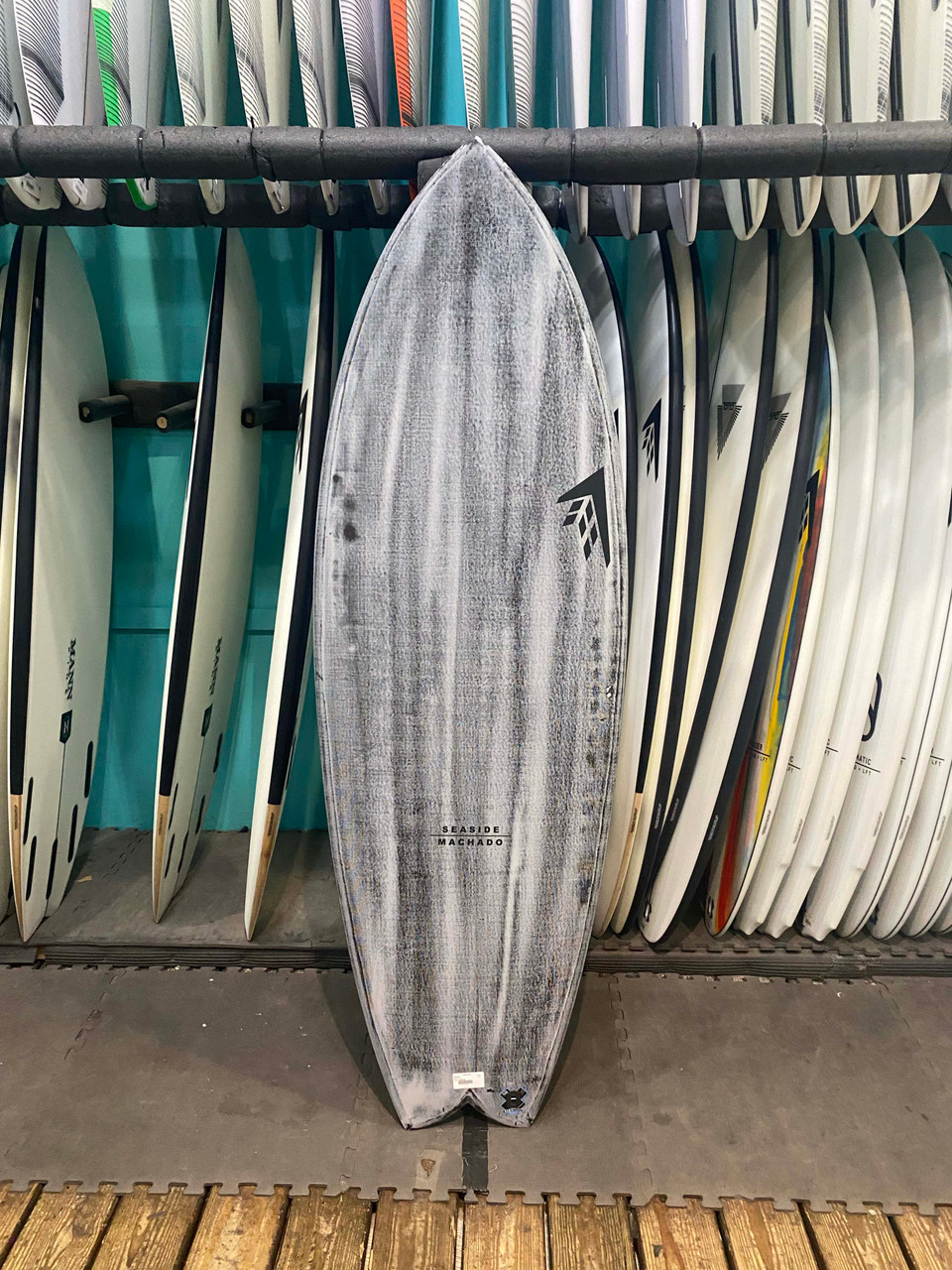9/13まで　シーサイド SEASIDE　5'3\" x 20\" x 2 3/4\" Seaside 5-9 Futures Blue Color – Tropical Blends Taiwan