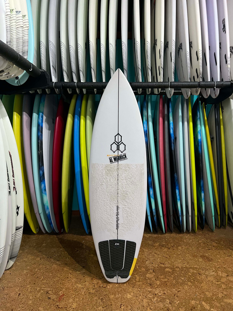 5'9 CHANNEL ISLANDS EVERYDAY HAPPY USED SURFBOARD (619756) Catalyst