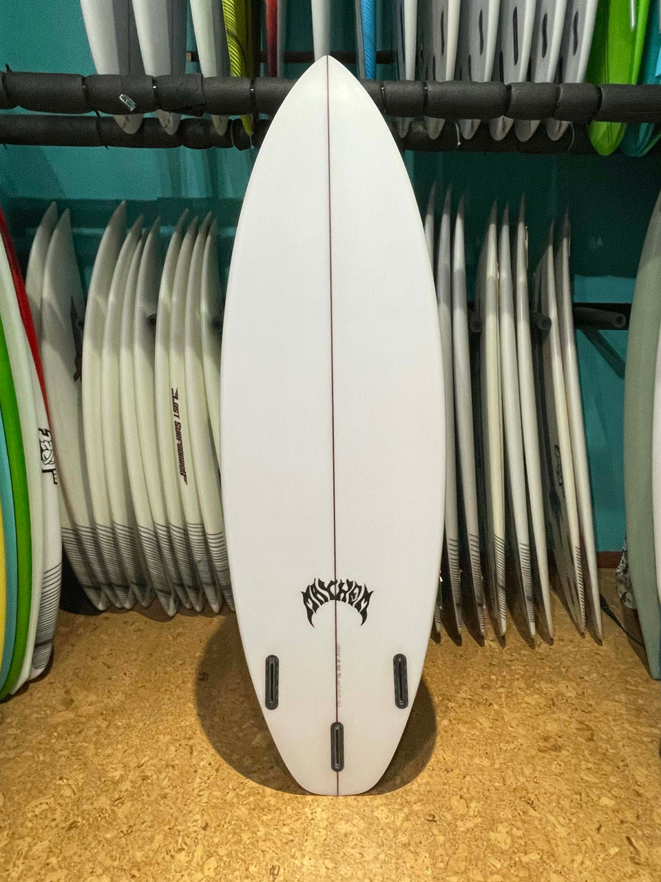 5'11 LOST UBER XL SURFBOARD (252315) Catalyst