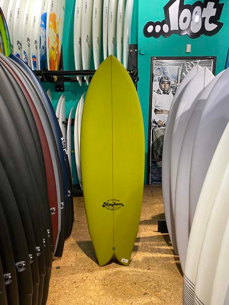 5'8 LOST RNF RETRO SURFBOARD (235491) - Catalyst