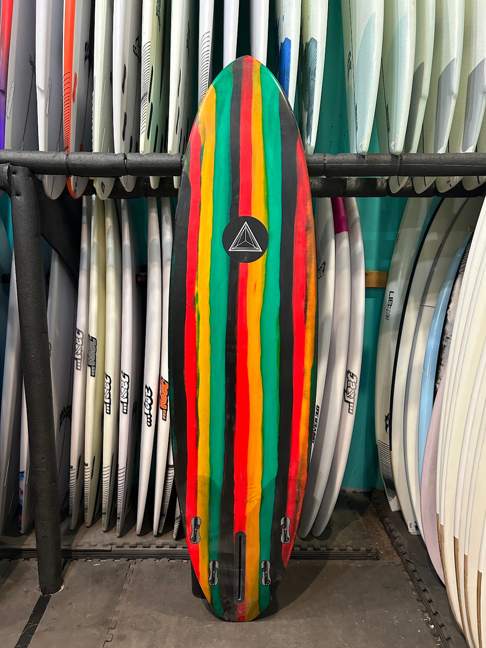 7'0 QUIET FLIGHT MID SURFBOARD (62211) Catalyst