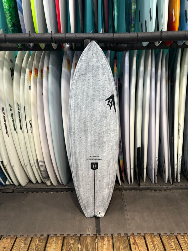 Firewire Mashup ファイヤーワイヤー Volcanic 5'7 5'7 FIREWIRE MASHUP HELIUM VOLCANIC SURFBOARD- Catalyst