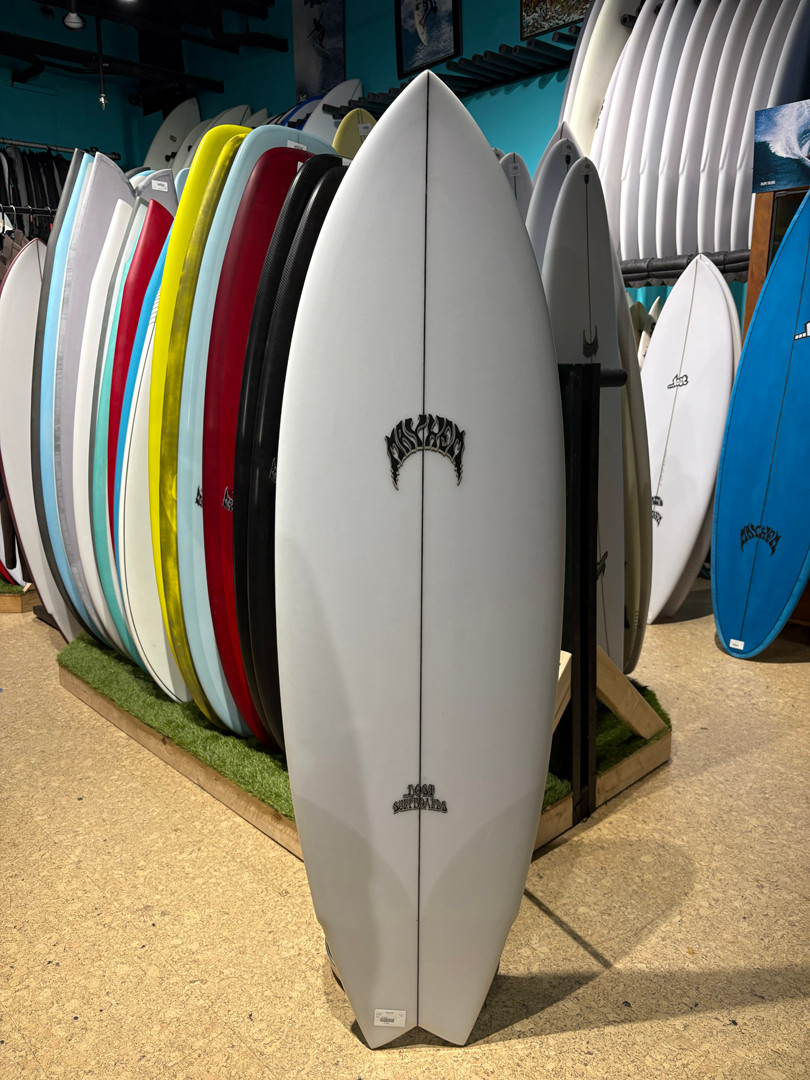 5'6 LOST PISCES SURFBOARD- Catalyst