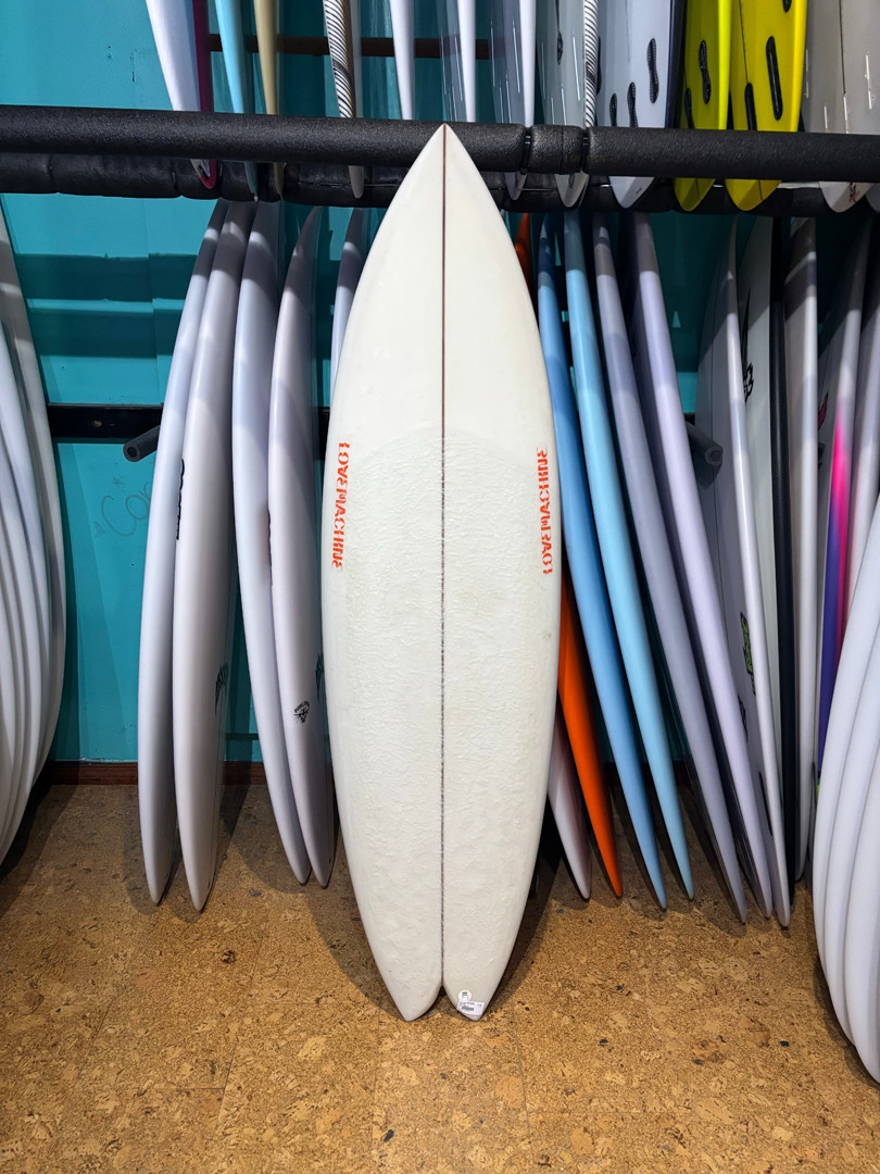5'10 LOVE MACHINE PEDESTRIAN SHIP USED SURFBOARD- Catalyst