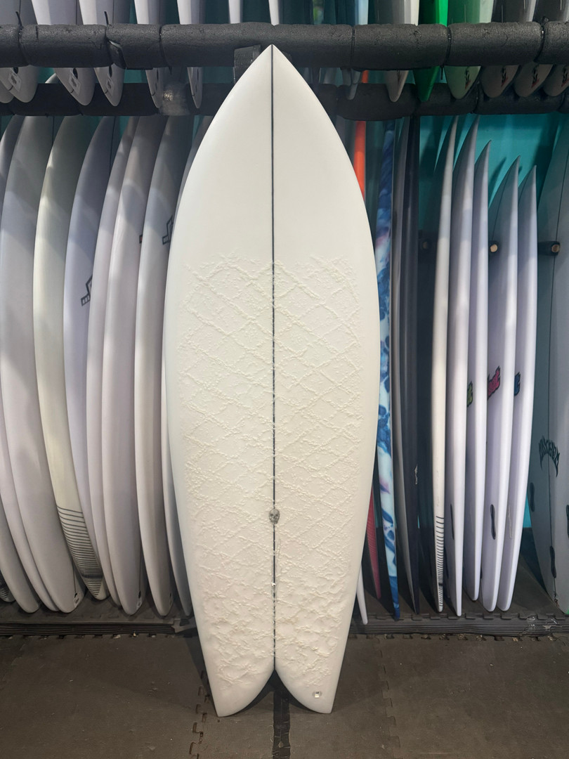 5'7 CHRISTENSON FISH USED SURFBOARD- Catalyst