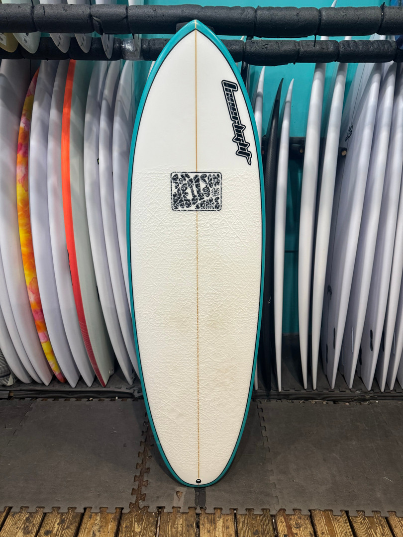 Neilson Surfboards サーフボード 6′10″ 5'8 CUSTOM NEILSON SOUL USED SURFBOARD- Catalyst