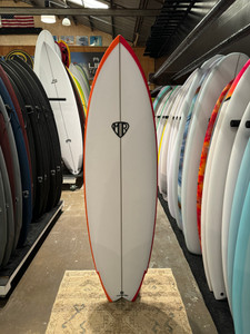 5'10 MARK RICHARDS FLYING FISH SURFBOARD (267464)