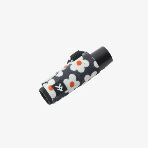 Thread Overspray Lip Balm Holder