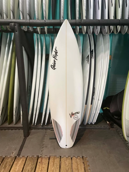 5'8 Quiet Flight Vandal Surfboard - Poly, 24.5L