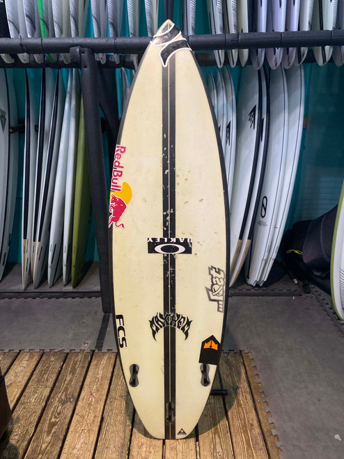 5'7 LOST DRIVER 2.0 USED SURFBOARD- Catalyst