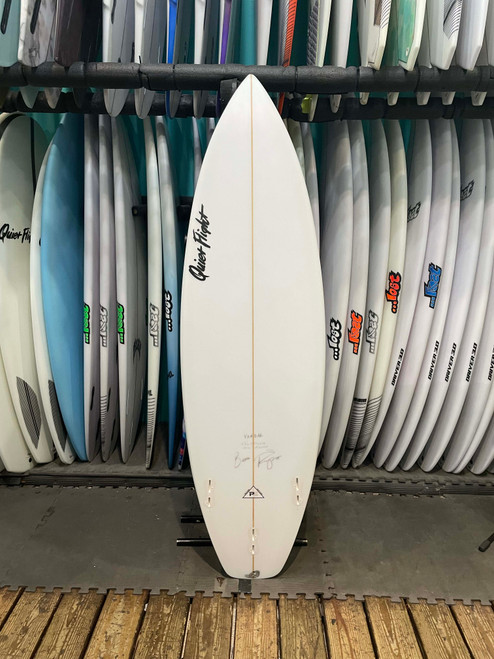 5'8 QUIET FLIGHT VANDAL SURFBOARD (62231)