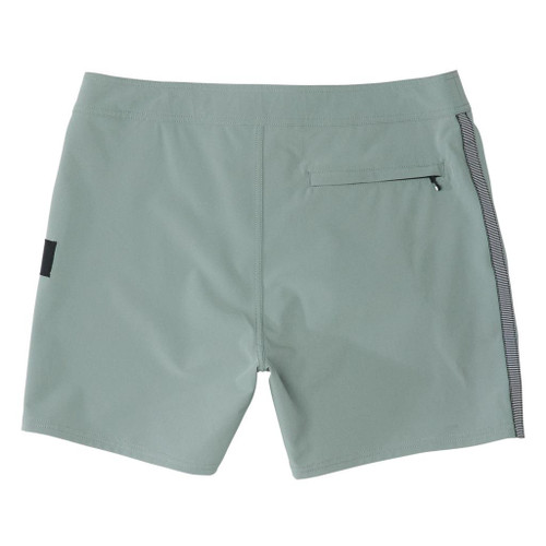 IPD CHASE B100 FIT 16" BOARDSHORT (EX)