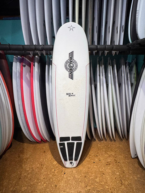 6'8 WALDEN MINI MAGIC USED SURFBOARD (0041USED) 6'8 WALDEN MINI MAGIC USED SURFBOARD (0041USED)