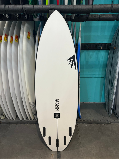 5'8 FIREWIRE DOMINATOR 2.0 HELIUM SURFBOARD (6247763) 5'8 FIREWIRE DOMINATOR 2.0 HELIUM SURFBOARD (6247763)