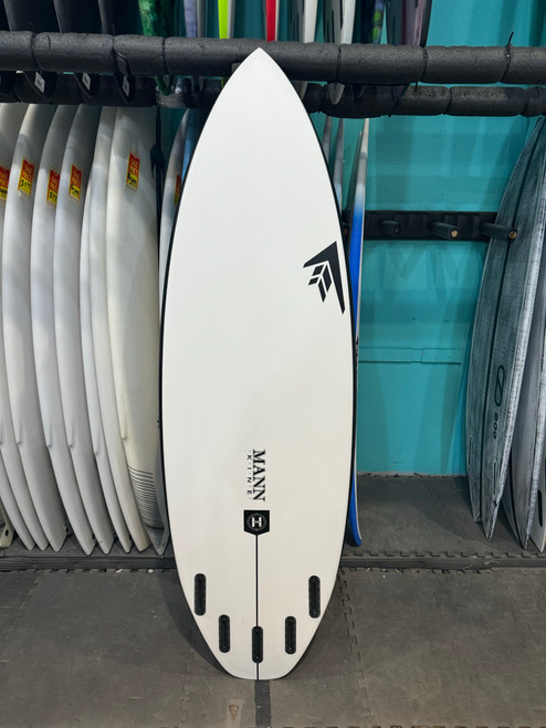 5'11 FIREWIRE DOMINATOR 2.0 HELIUM SURFBOARD (6245604) 5'11 FIREWIRE DOMINATOR 2.0 HELIUM SURFBOARD (6245604)