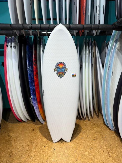 5'7 LOST LIBTECH RNF RETRO FISH SURFBOARD (06022513) 5'7 LOST LIBTECH RNF RETRO FISH SURFBOARD (06022513)