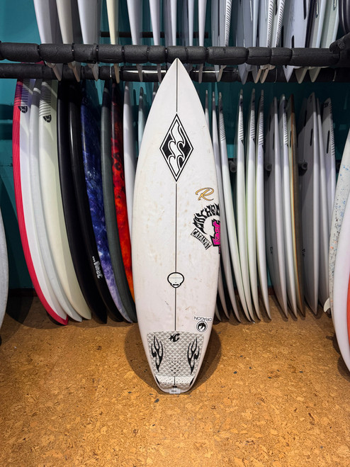 5'6 LOST 3.0 STUB DRIVER USED SURFBOARD (279653) 5'6 LOST 3.0 STUB DRIVER USED SURFBOARD (279653)