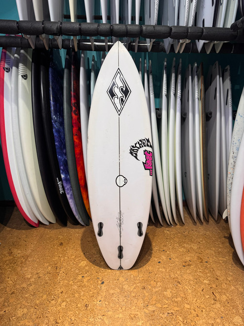 5'6 LOST 3.0 STUB DRIVER USED SURFBOARD (279653) 5'6 LOST 3.0 STUB DRIVER USED SURFBOARD (279653)
