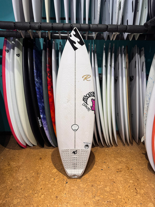 5'6 LOST 3.0 STUB DRIVER USED SURFBOARD (279652) 5'6 LOST 3.0 STUB DRIVER USED SURFBOARD (279652)